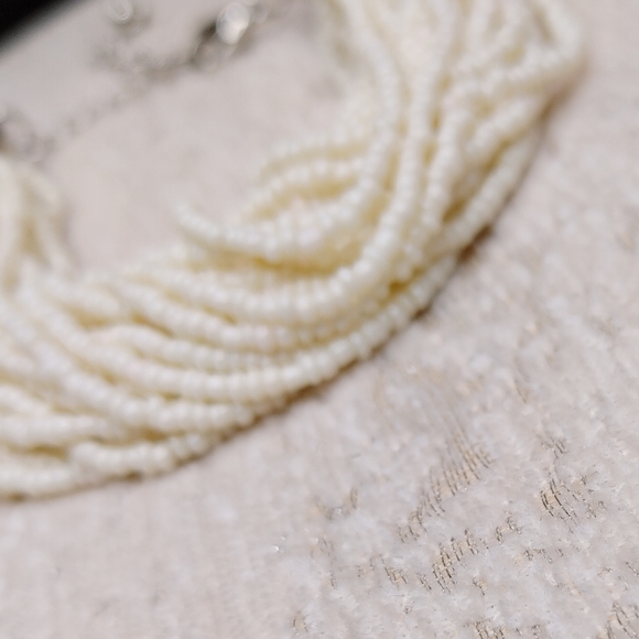 MULTI-STRAND BEAD TWIST BRACELET, BEIGE - Picture 4 of 5